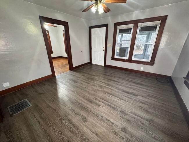 Photo - 412 Taylor Ave