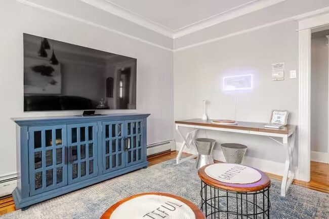 Photo - 808 87th St Unidad 2