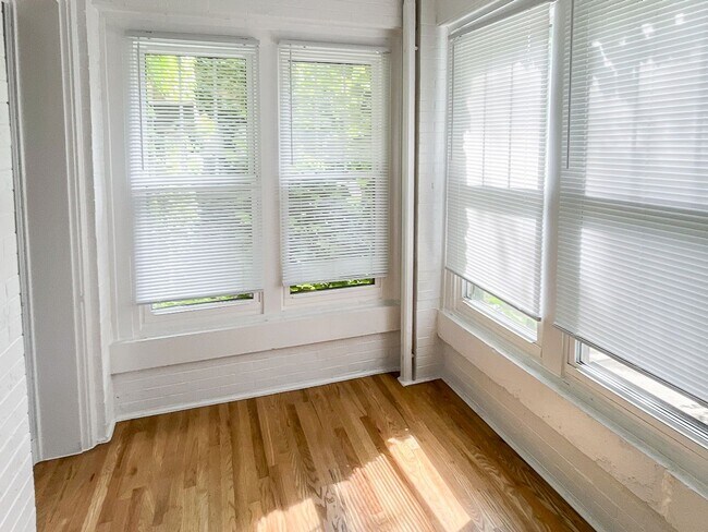 Photo - 5943 N Magnolia Ave Unit 1