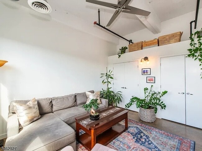 475 S Jefferson St Unit 501