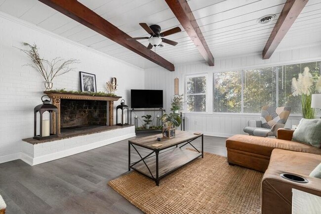 Photo - 1300-1330 Windsor Avenue - 1306B