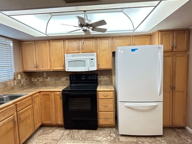Photo - Stunning 3 Bedroom 2 Bath