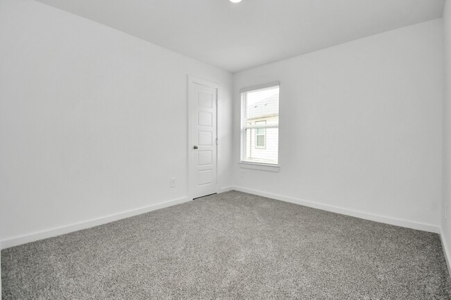 Photo - 1123 Briscoe Ct