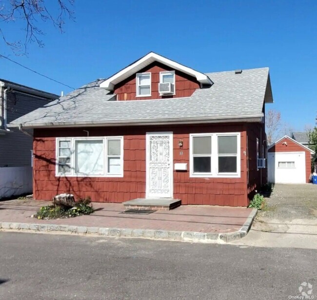 Building Photo - 11 Sound Beach Ave Rental