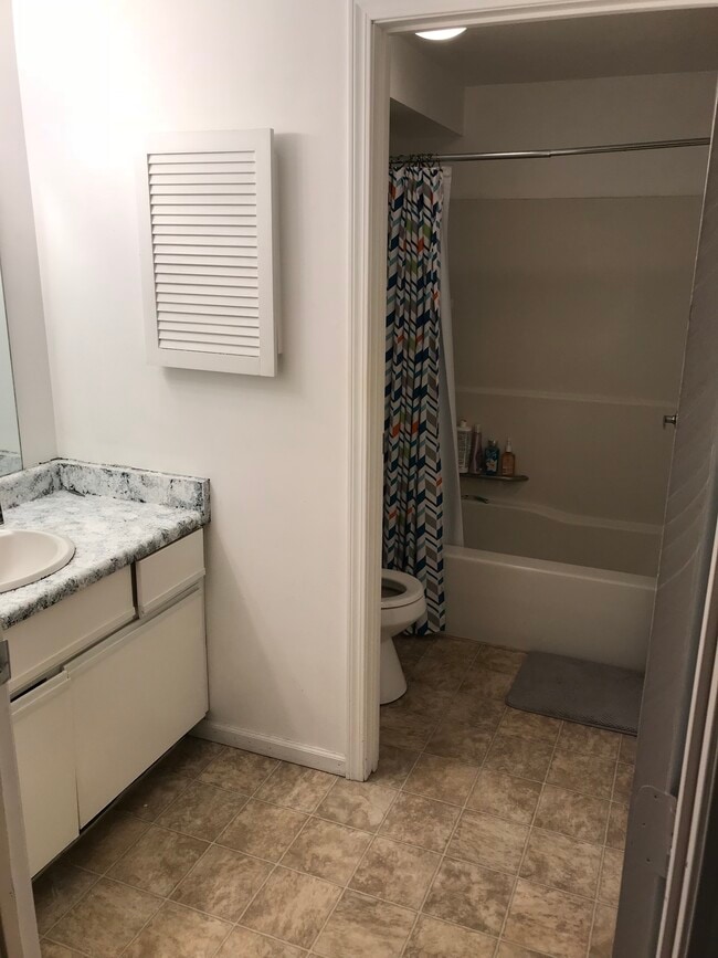 Photo - 270 E Highland Ave Unit 215