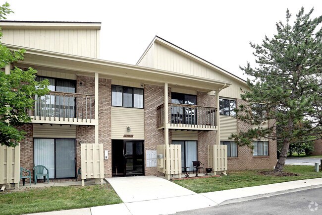 Photo - Fraser Pointe Manor