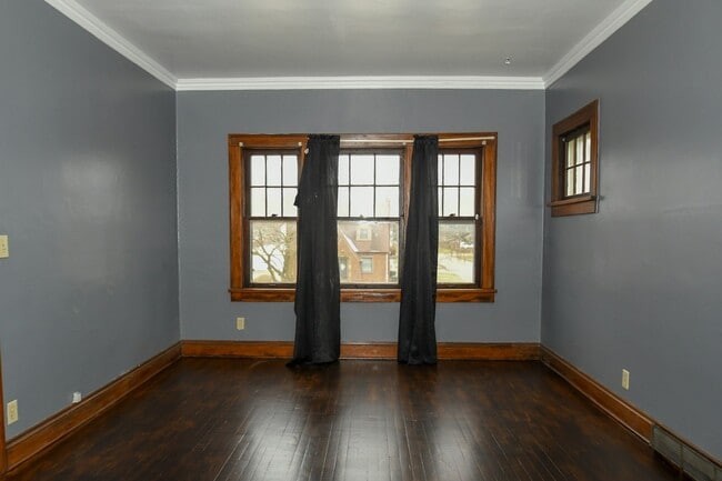 Photo - 18911 Locherie Ave