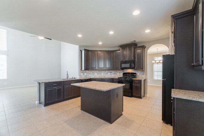 Photo - 8 Florentino Vine Pl