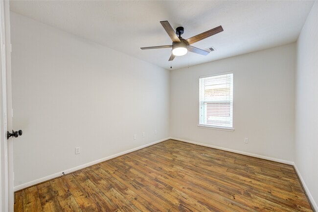 15831 Laurel Cove