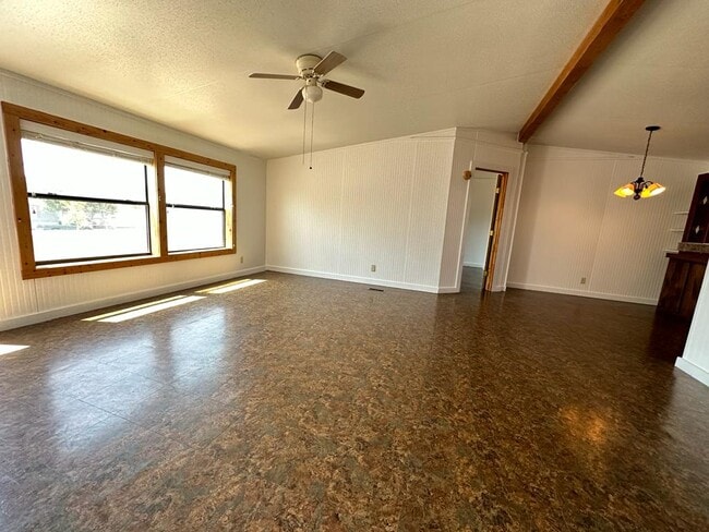 Photo - 1010 Grandview Dr Unidad A