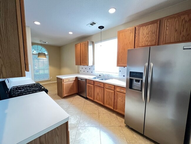 Photo - 2910 Blue Dawn Dr