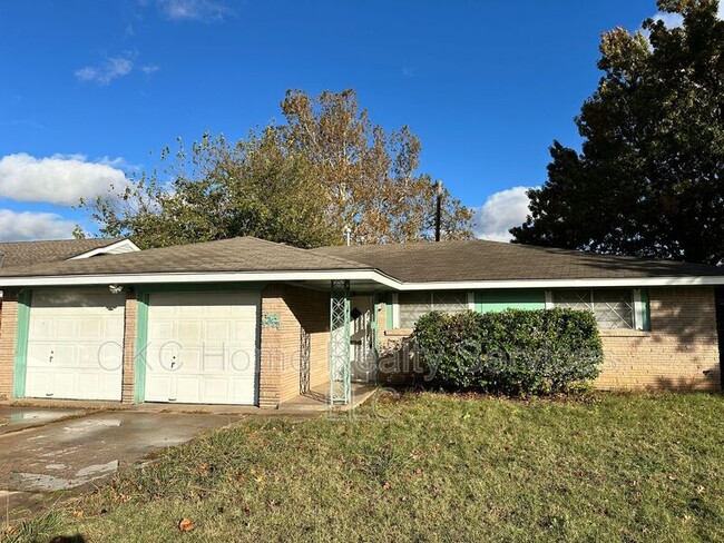 Photo - 2248 Laneway Cir House