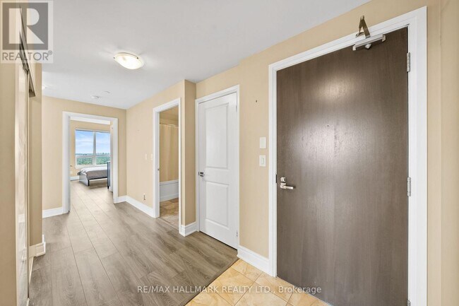 Photo - 7171 Yonge St Unit PH301