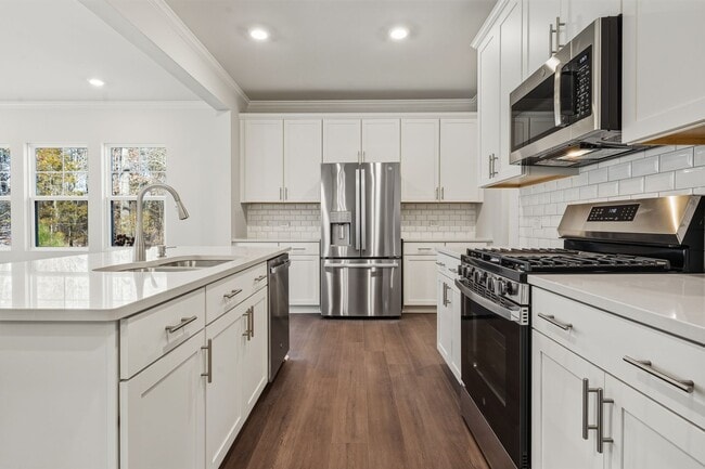 Photo - Modern Newly Built 3be / 2.5ba End Of The Street Townhouse