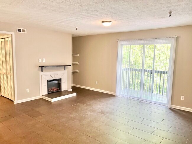 Photo - 1000 Parkvale Ct