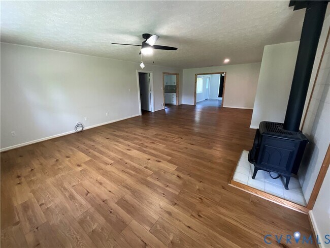 Photo - 17220 Royalton Rd