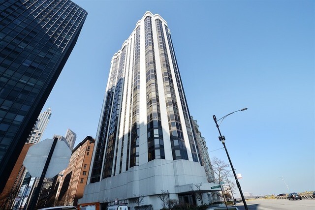 Photo - 990 N Lake Shore Dr Unit 014C
