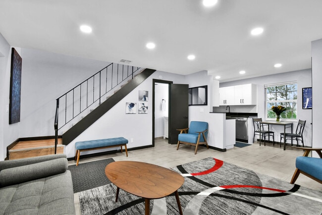 Photo - 621 NE 28th St Unidad ID1018313P