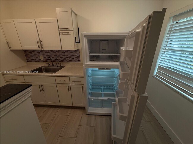 Photo - 930 SW 29th St Unit A-C