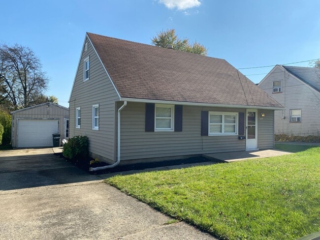 Building Photo - 243 S Roanoke Ave Rental
