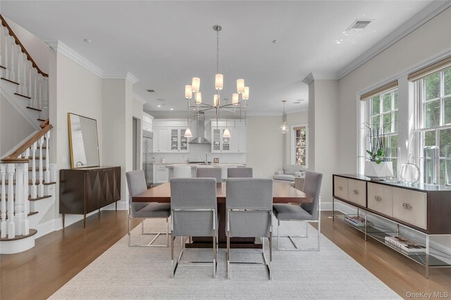 Photo - 402 Grist Mill Cir