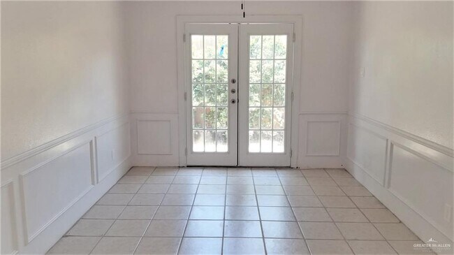 Photo - 6 Rose Ellen Dr