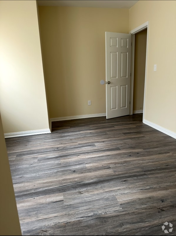 Building Photo - 1033 S 55th St Rental