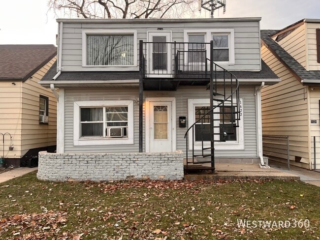 Photo - 1622 N 40th Ave Unit 1