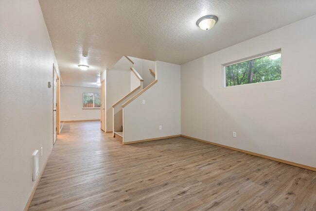 Photo - Beautiful 4bed/2.5bath - 1/2 OFF First months rent!