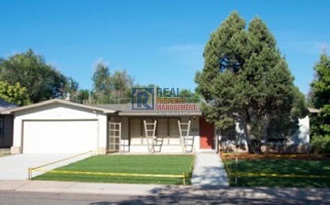 Building Photo - 461 S Kearney St Rental
