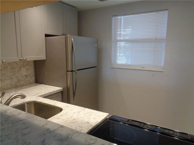 Photo - 1777 SE 15th St Unidad 218