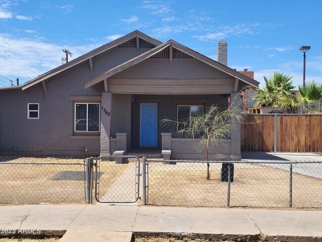 Building Photo - 1342 W Fillmore St