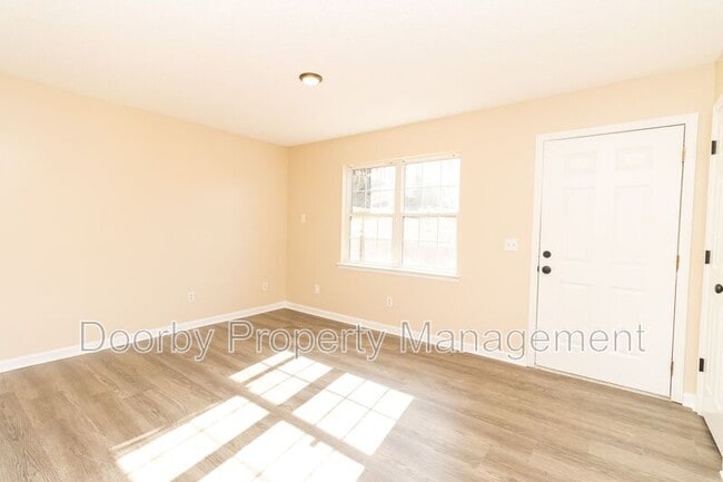 Photo - 2425 Ashmore Ave Unit 4