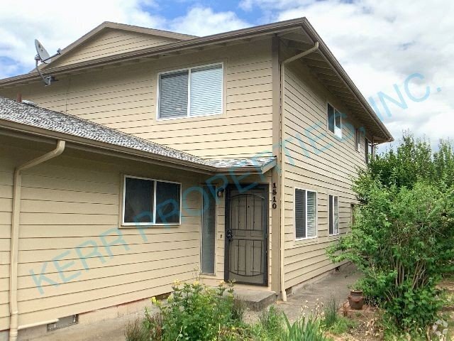 Building Photo - Charming 2-Bedroom Retreat in Gresham - Co... Rental