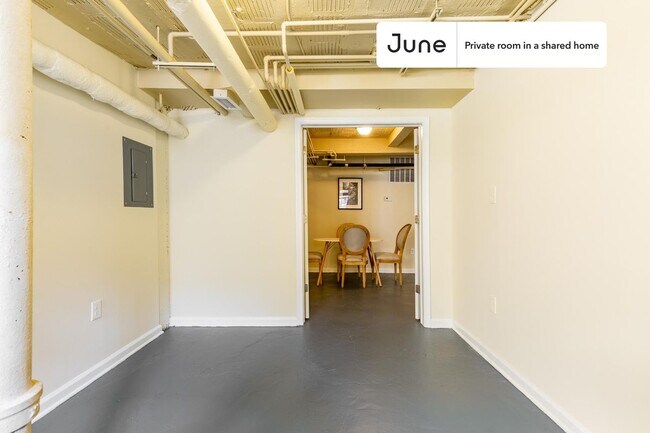 Photo - Room in Shared 4 bed/2 bath home Unidad B