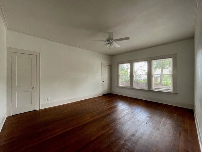 Photo - 2528 Driscoll St Unit A