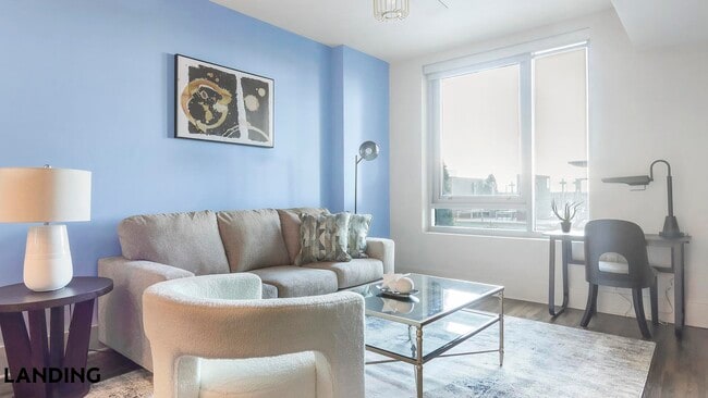 Building Photo - 3005 Peachtree Rd NW