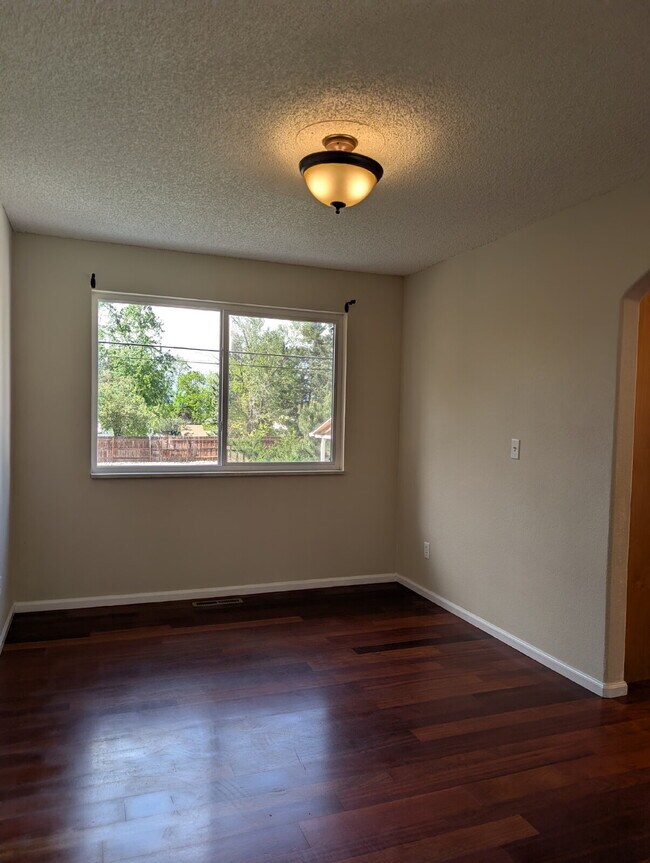Photo - 1175 E Dry Creek Pl