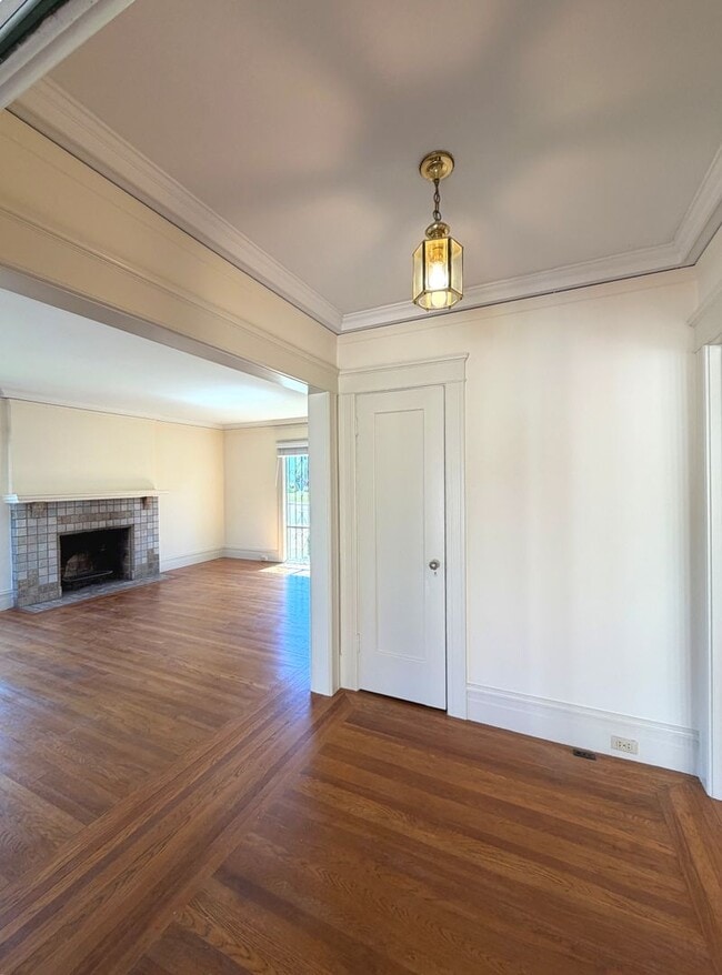 Photo - UPDATED BRIGHT HUGE 1650sf 2BR/1BA+BONUS Home Balboa Terrace LOTS of Natural Light AVAILABLE NOW