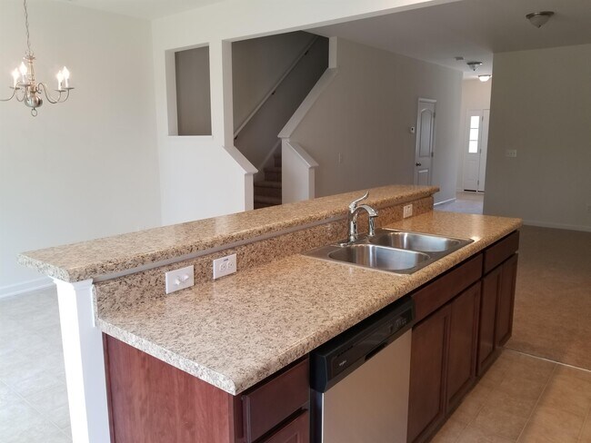 Photo - 49 E Grove Point Dr