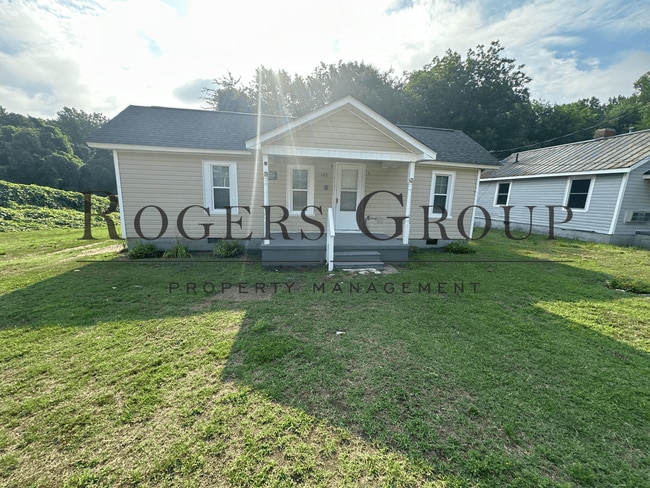 Building Photo - *** $500 Rent Credit Special *** - Homes for Rent in Henderson NC - 142 Ransey Street - Schedule ...