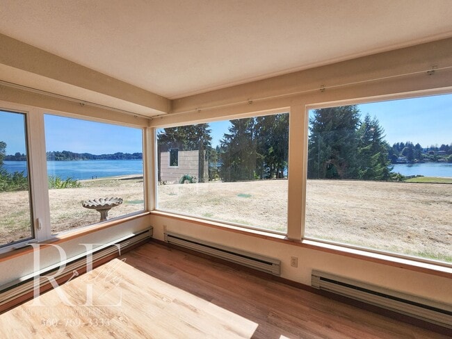 Photo - Quiet Living with Panoramic Dyes Inlet Sun...