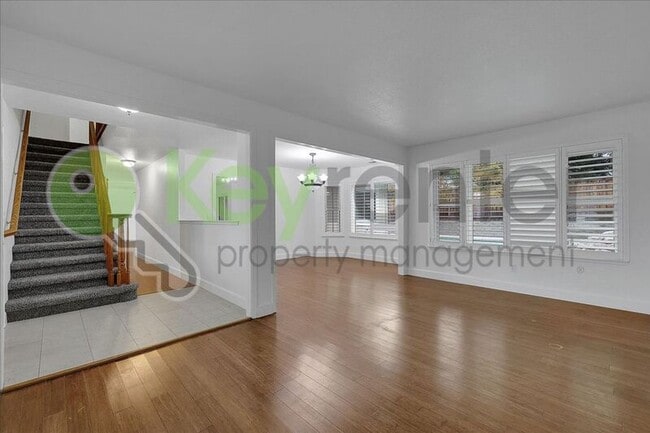 Photo - 1330 Kingswood Dr