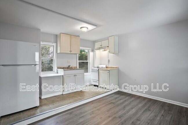 Photo - 13628 Pennsylvania Ave Unidad #1