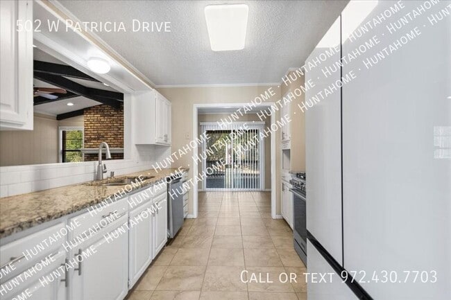 Photo - 502 W Patricia Dr