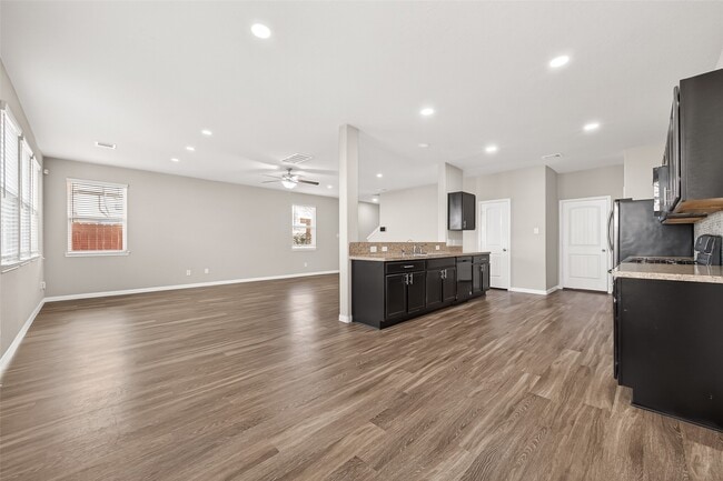 Photo - 5739 Manning Crk Trl