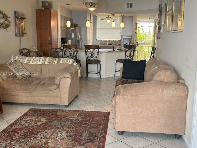 Photo - 117 Lake Emerald Dr Unit 308