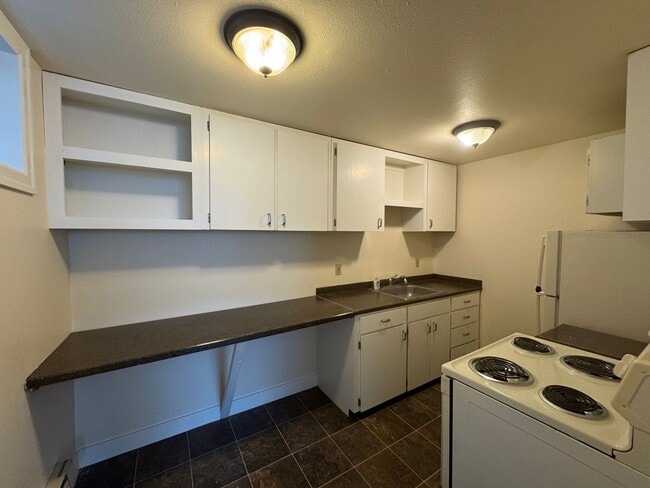 Photo - Stanford Arms Apartments