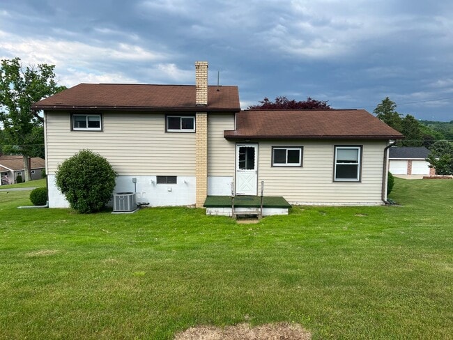 Photo - 3 Bed / 1 Bath Single-Family Home – Richland School District