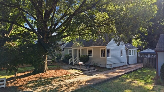 Photo - 1424 Lyon Ct